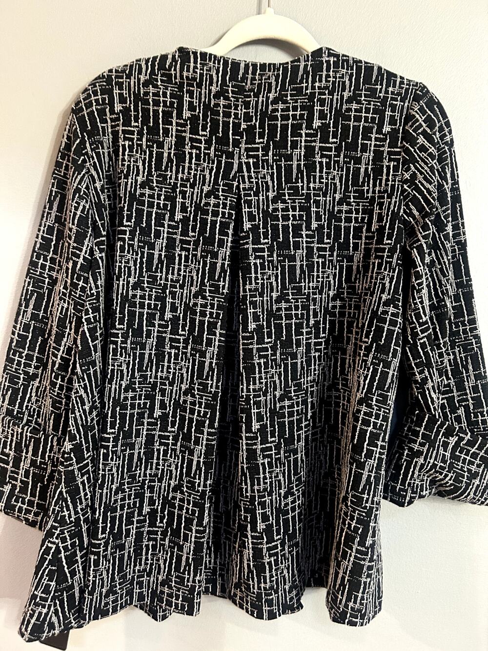 Yushi Blazer Jacket M NWT Black White Abstract Geometric Artsy Statement Button